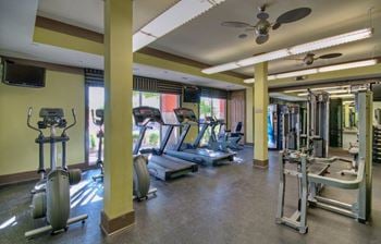 24/7 Fitness center